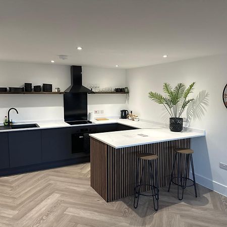 New 2 Bed Apartment In Royston High St Exterior photo